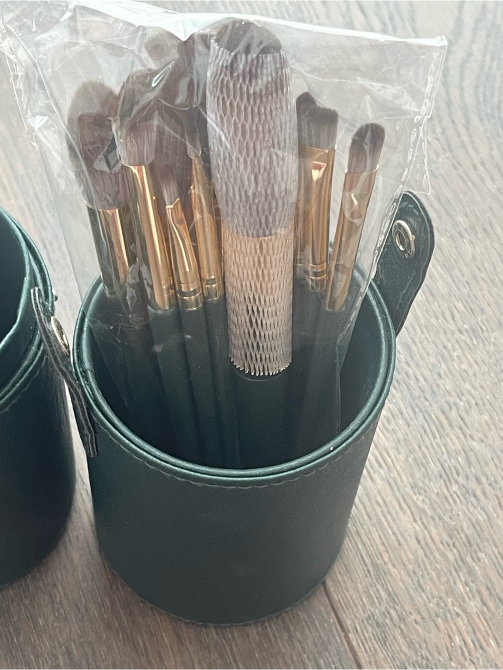 Makeup Brush Full Set with travel case/ holder